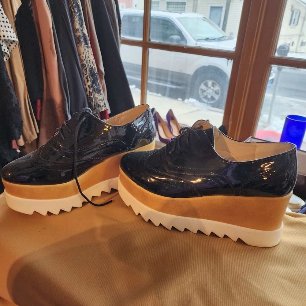 Black platform sneakers Via Pinky